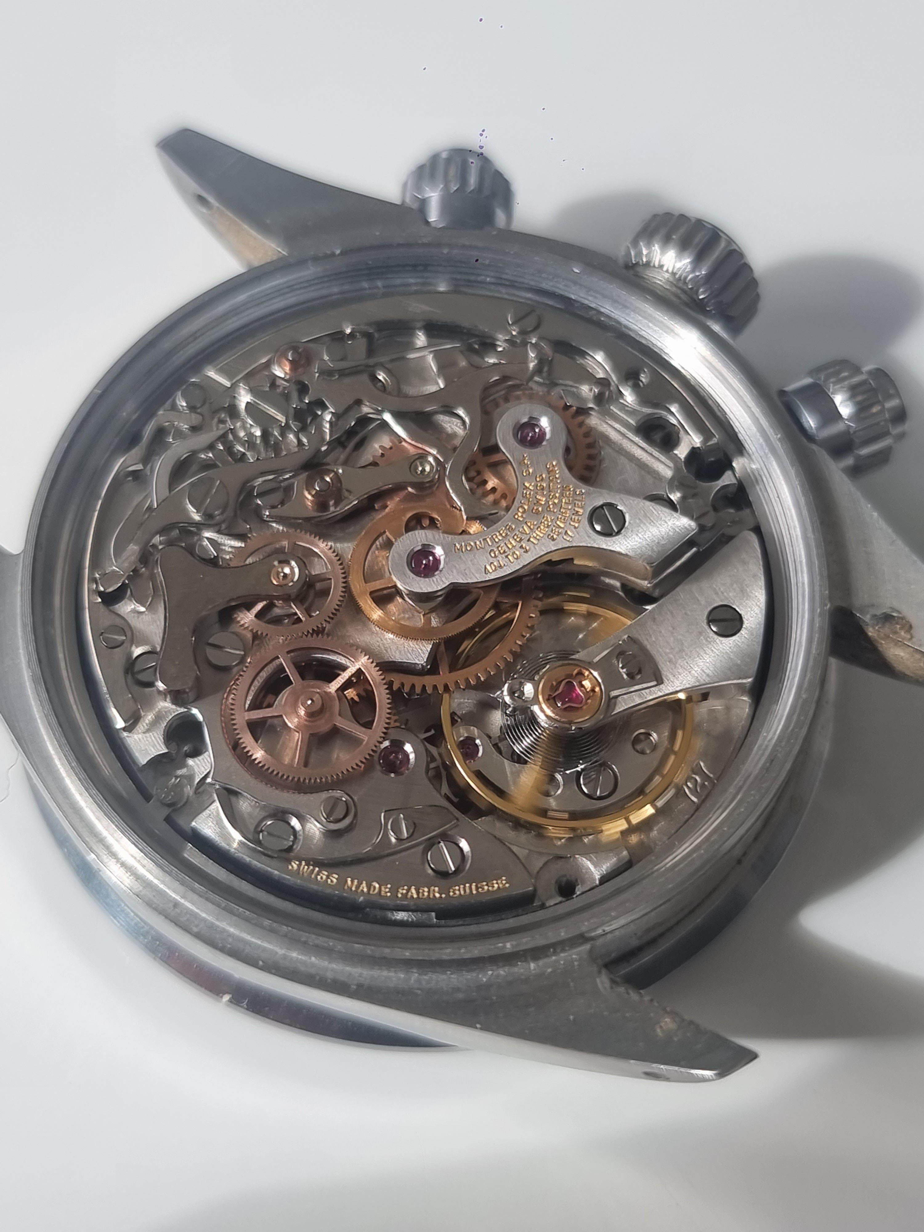 A rare Rolex cosmograph Daytona reference 6263 manual wind column wheel chronograph adjusted to thre - Image 10 of 13