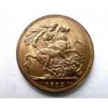 1915 George V full sovereign (A)