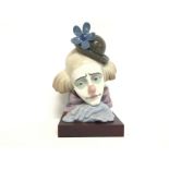 Lladro clown head , approximately 28cm tall. Posta