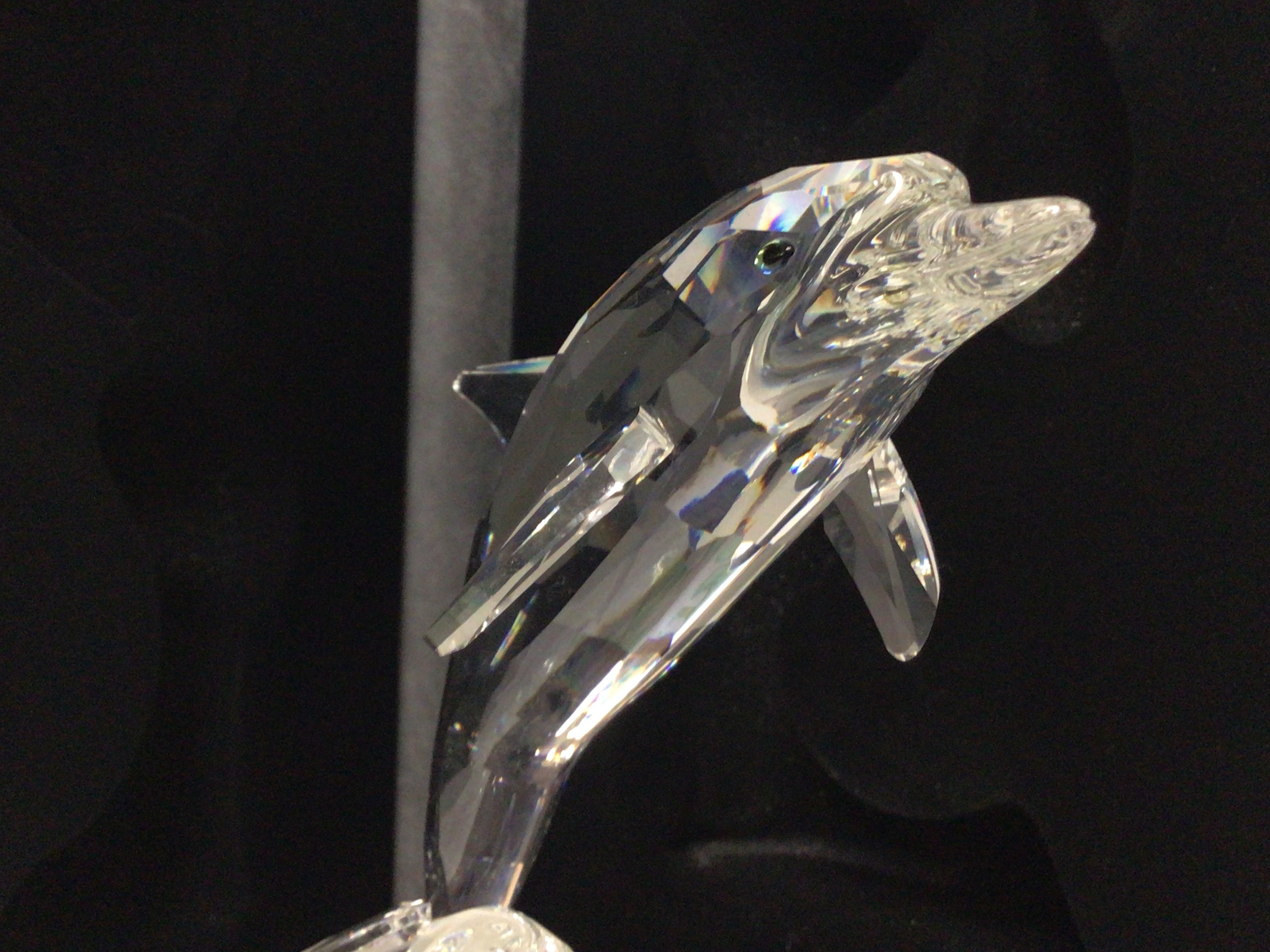 Swarovski silver crystal dolphin, 21cm tall. posta - Image 2 of 4