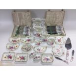 A collection of Royal Crown Derby tableware in Der