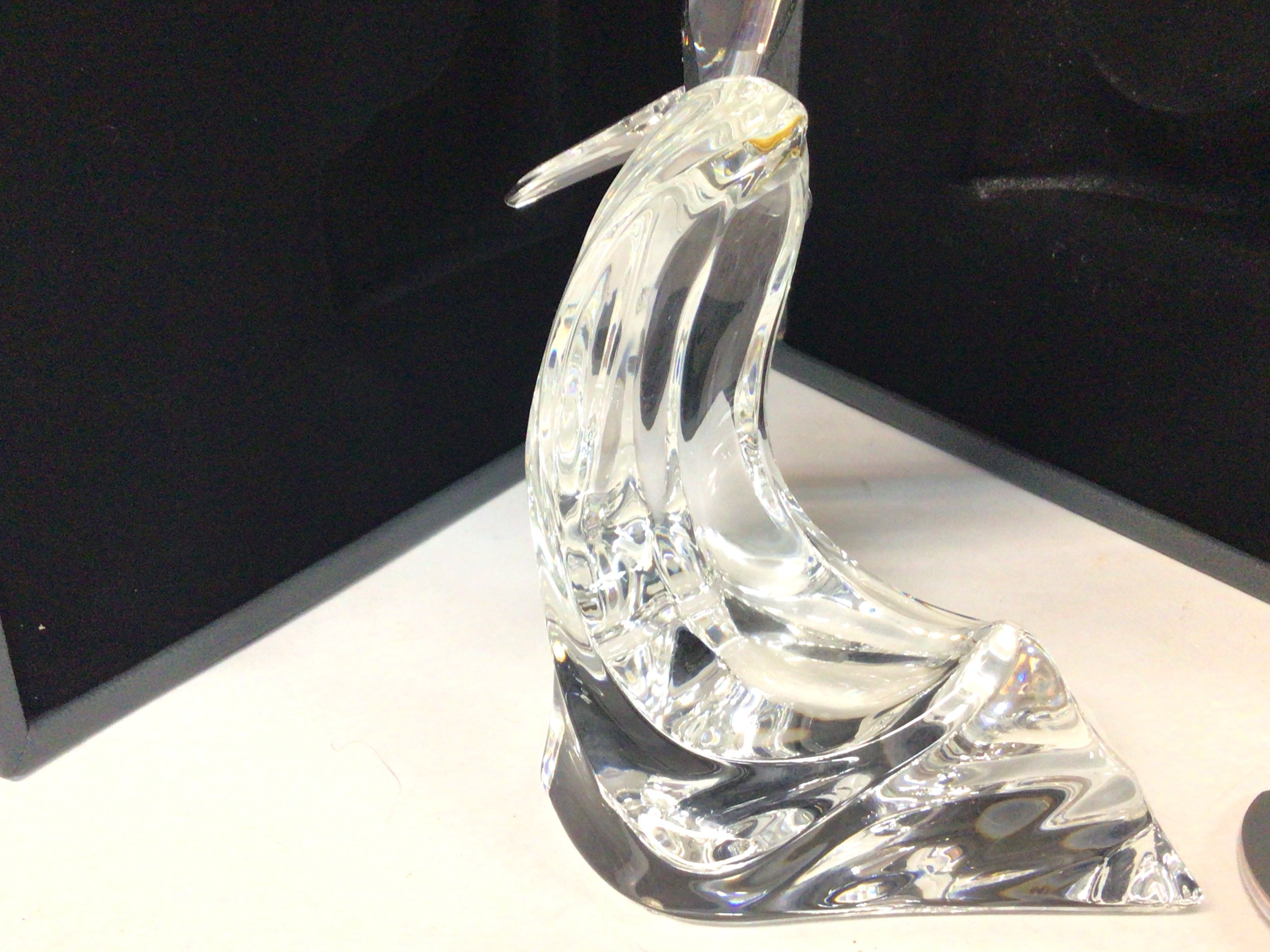 Swarovski silver crystal dolphin, 21cm tall. posta - Image 3 of 4