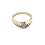 9ct gold diamond solitaire ring. Approx 2.2g. Ring