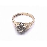 9ct gold diamond cluster ring. Approx 2.5g. Ring s