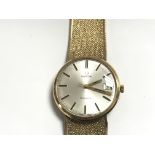 Vintage gents 9ct gold Omega wristwatch. Case 35mm