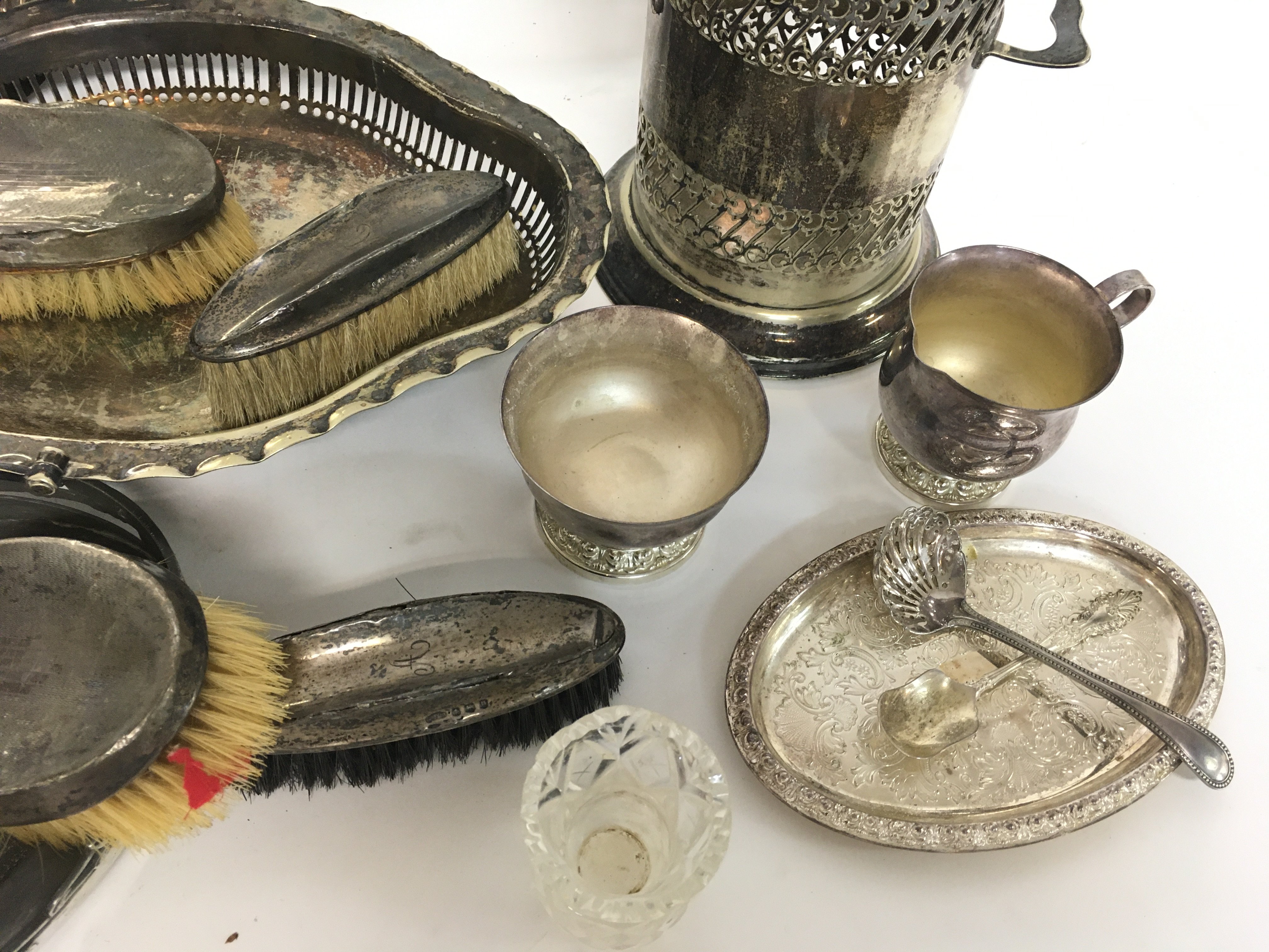 A collection of silver plate items including dishe - Image 2 of 6