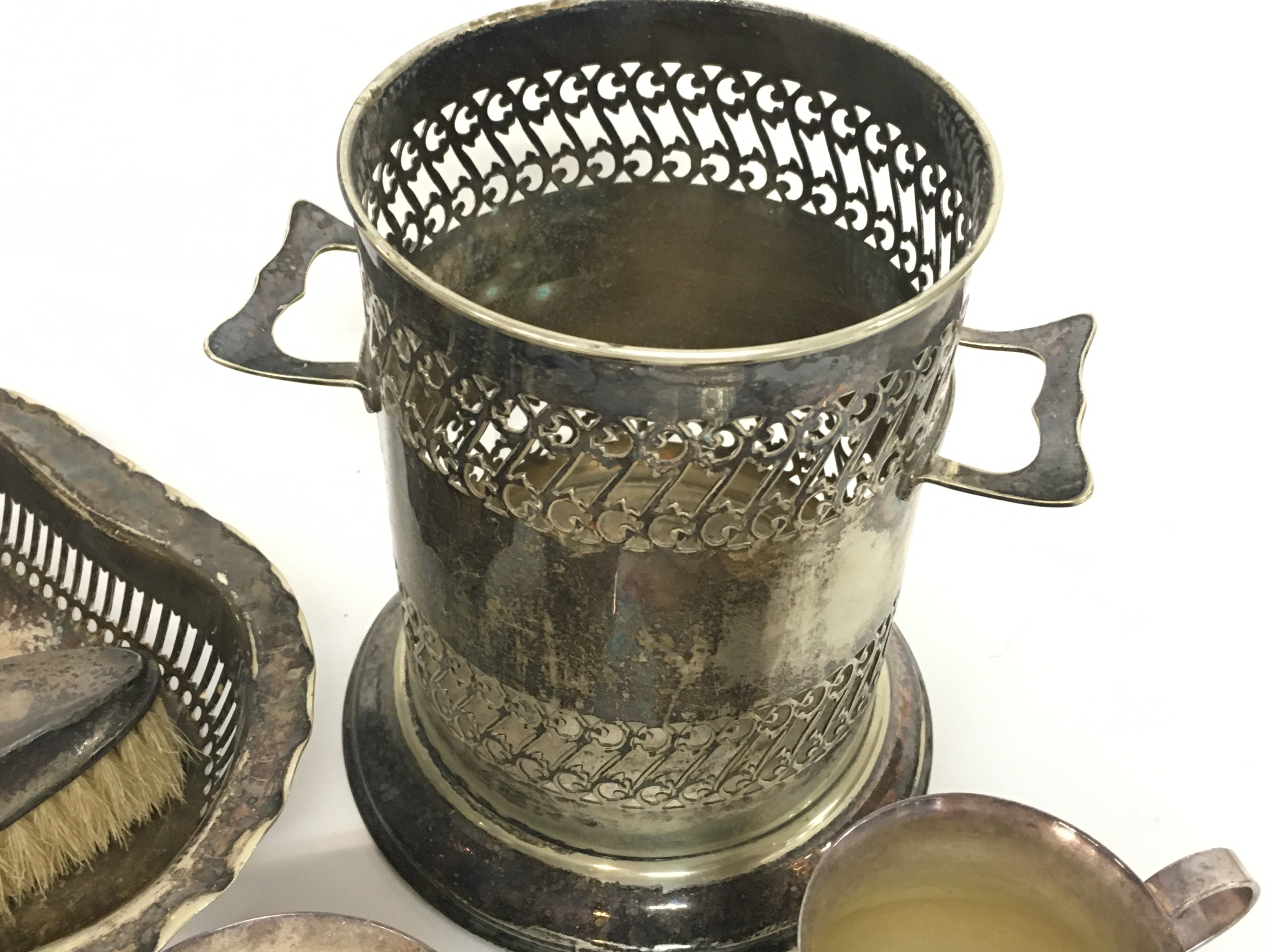A collection of silver plate items including dishe - Image 4 of 6