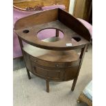 An oak corner wash stand, 89 x 66cm NO RESERVE