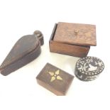 Small original box inlaid with mother of Pearl, un