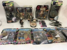 Collection of assorted items relating to Star Wars