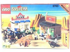 A Boxed Lego Western Set #675 Gold City Junction.