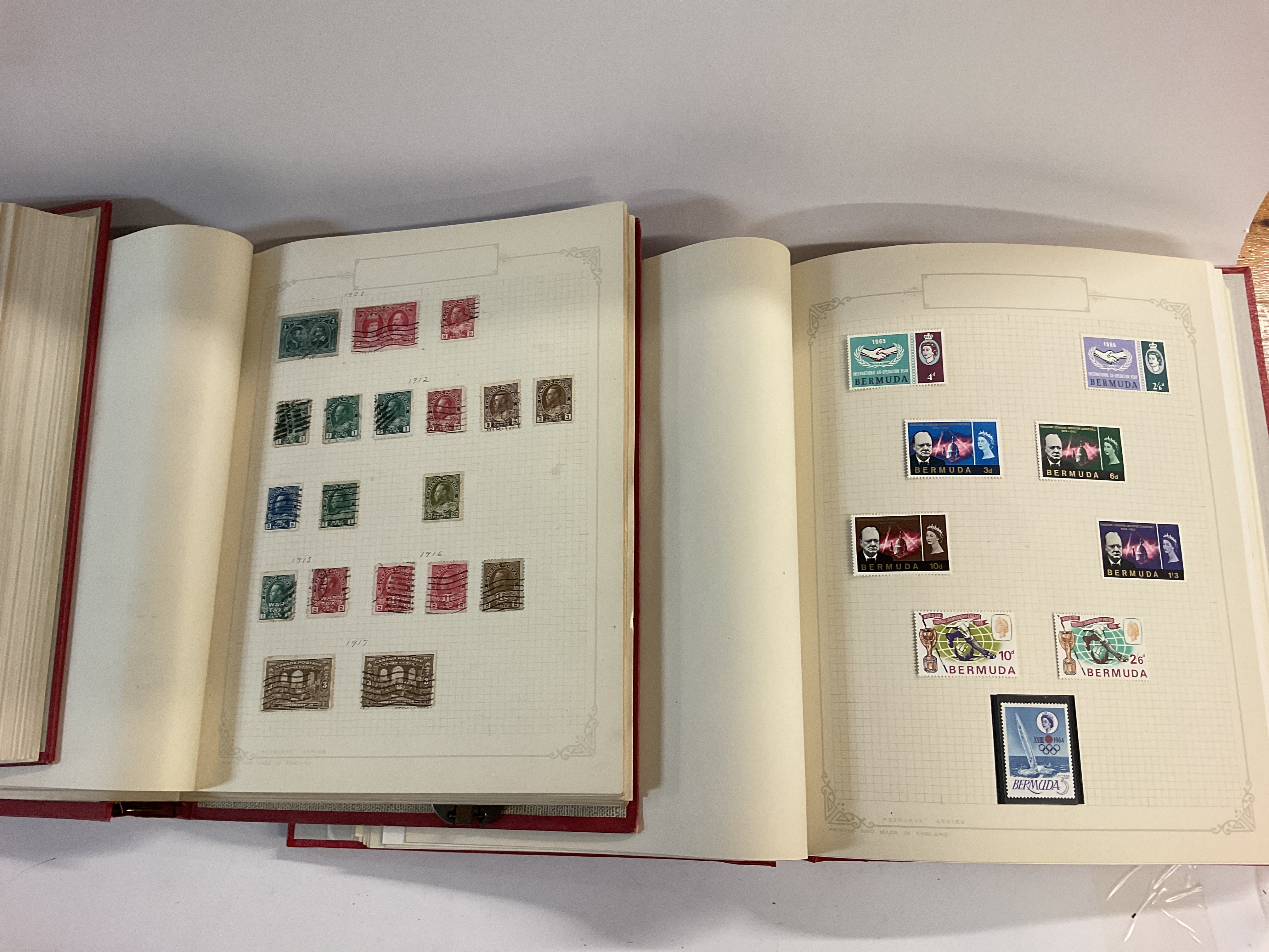 A collection of stamp albums from various countrie - Image 5 of 7
