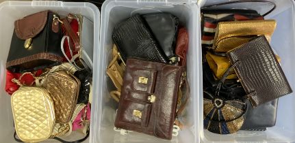3 boxes of various handbags. (D)