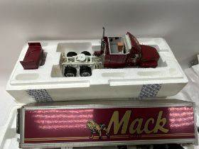 Franklin Mint (1/32nd scale) Mack Articulated Truc