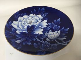A Japanese early 20th century dish decorated with