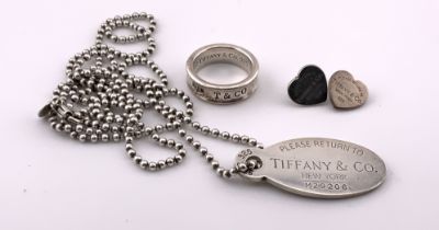 A Tiffany sterling silver jewellery suite, all ful