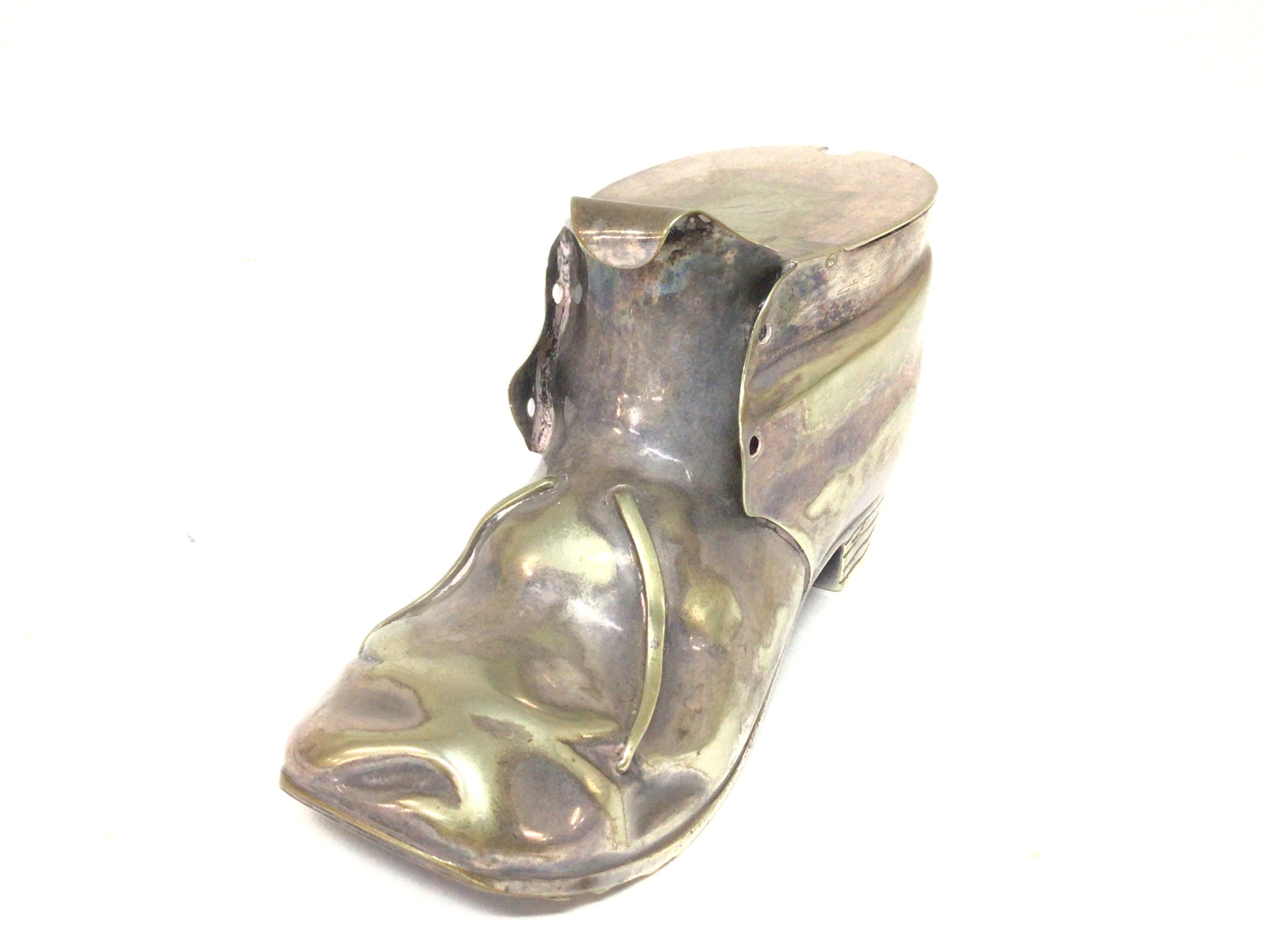 A silver-plated old boot. 17x9cm. Postage B - Image 2 of 4