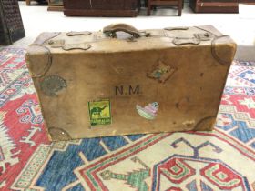 A vintage leather travel case. Dimensions- 22x70x4