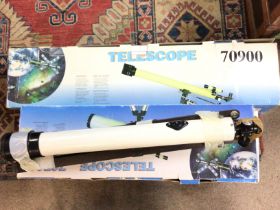 Boxed Zennox Telescopes and a loose telescope, postage cat D