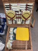 A mid 20th century picnic set. NO RESERVE