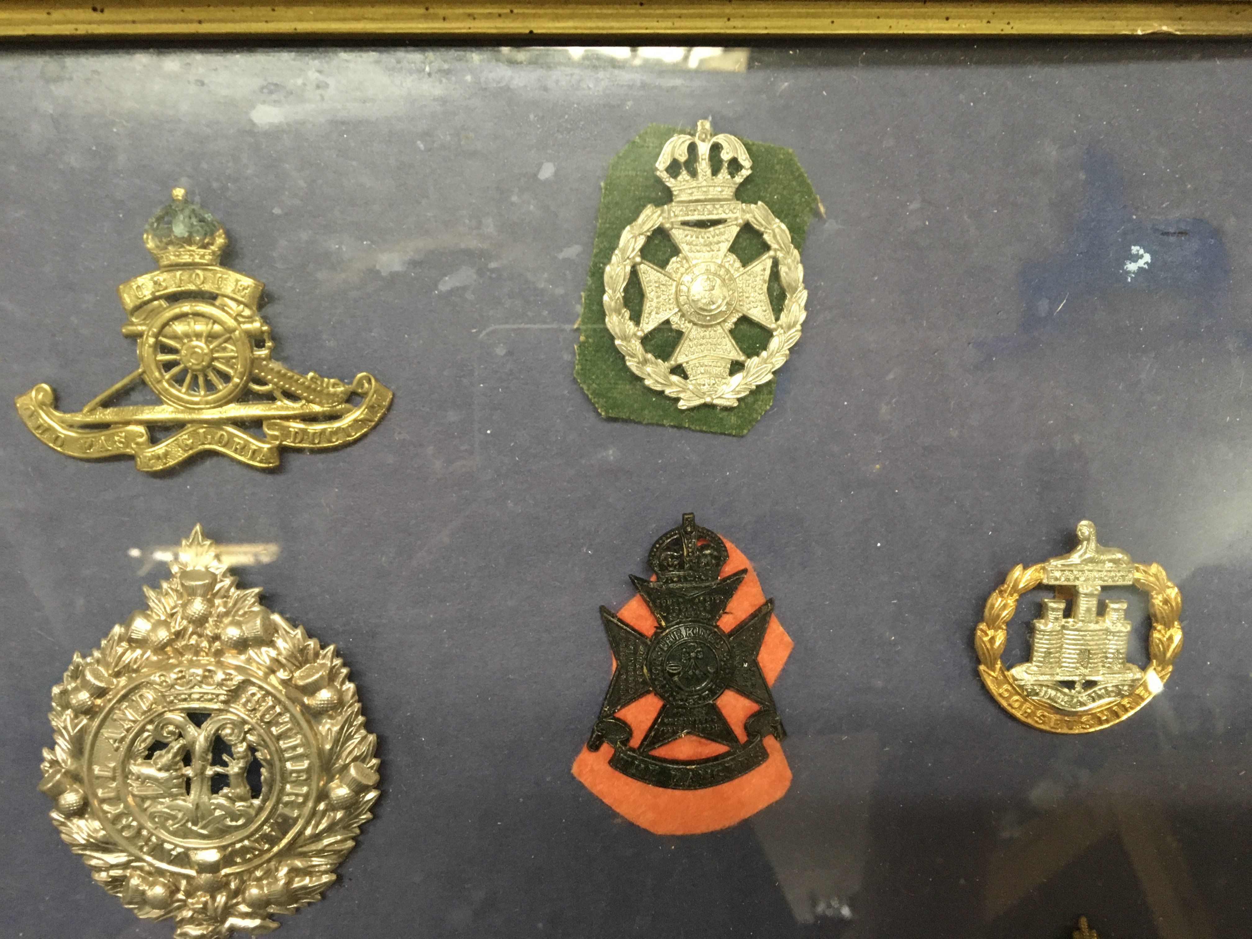 Cased Cap badges and a box of various cap badges- - Image 4 of 7