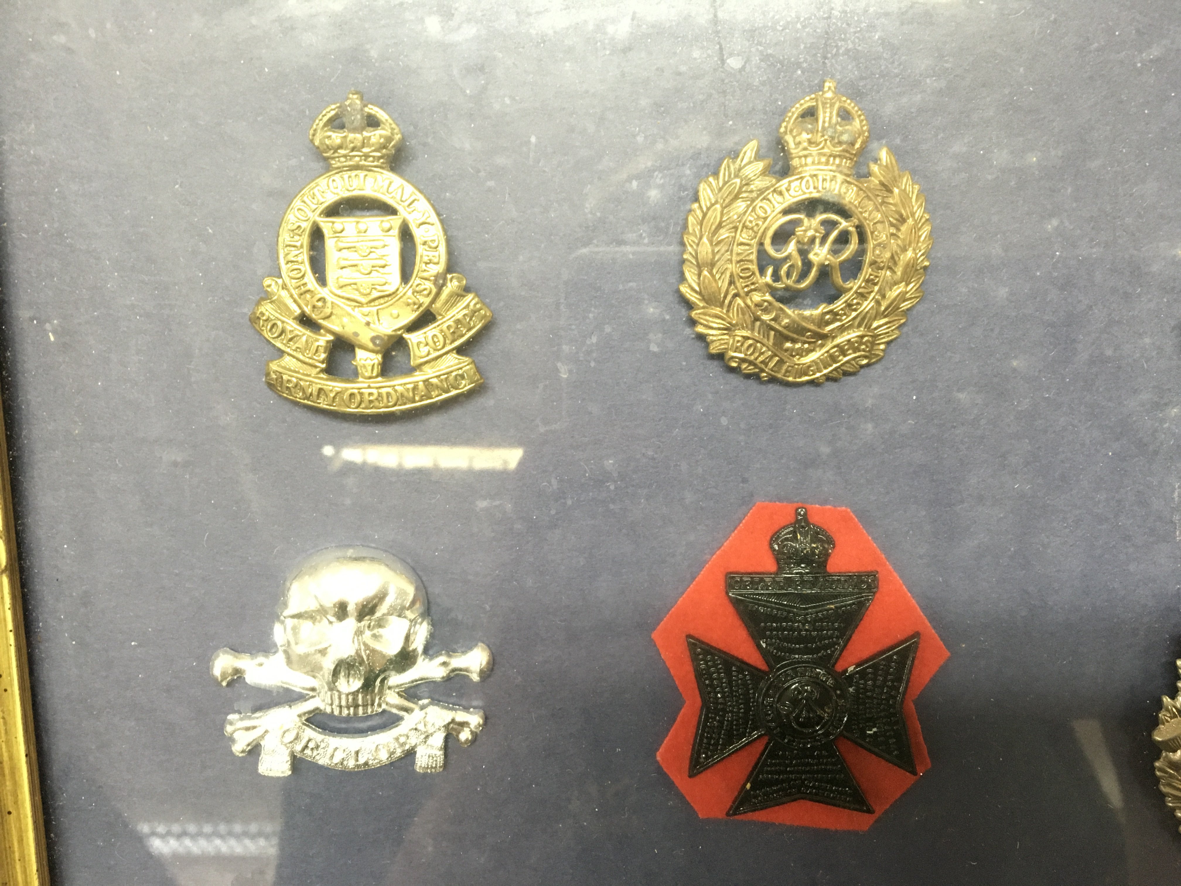 Cased Cap badges and a box of various cap badges- - Image 3 of 7