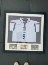 Wayne Rooney Signed Framed England Shirt: Plaque r