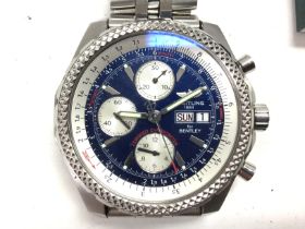 A Breitling Bentley GT automatic wrist watch. Stee