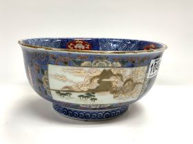 A Japanese Imari bowl, 19th century, decorated wit
