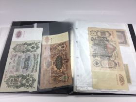 A binder of foreign bank notes including some inte