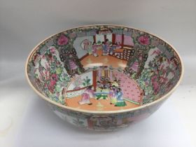 A box of Oriental ceramics comprising a large fami