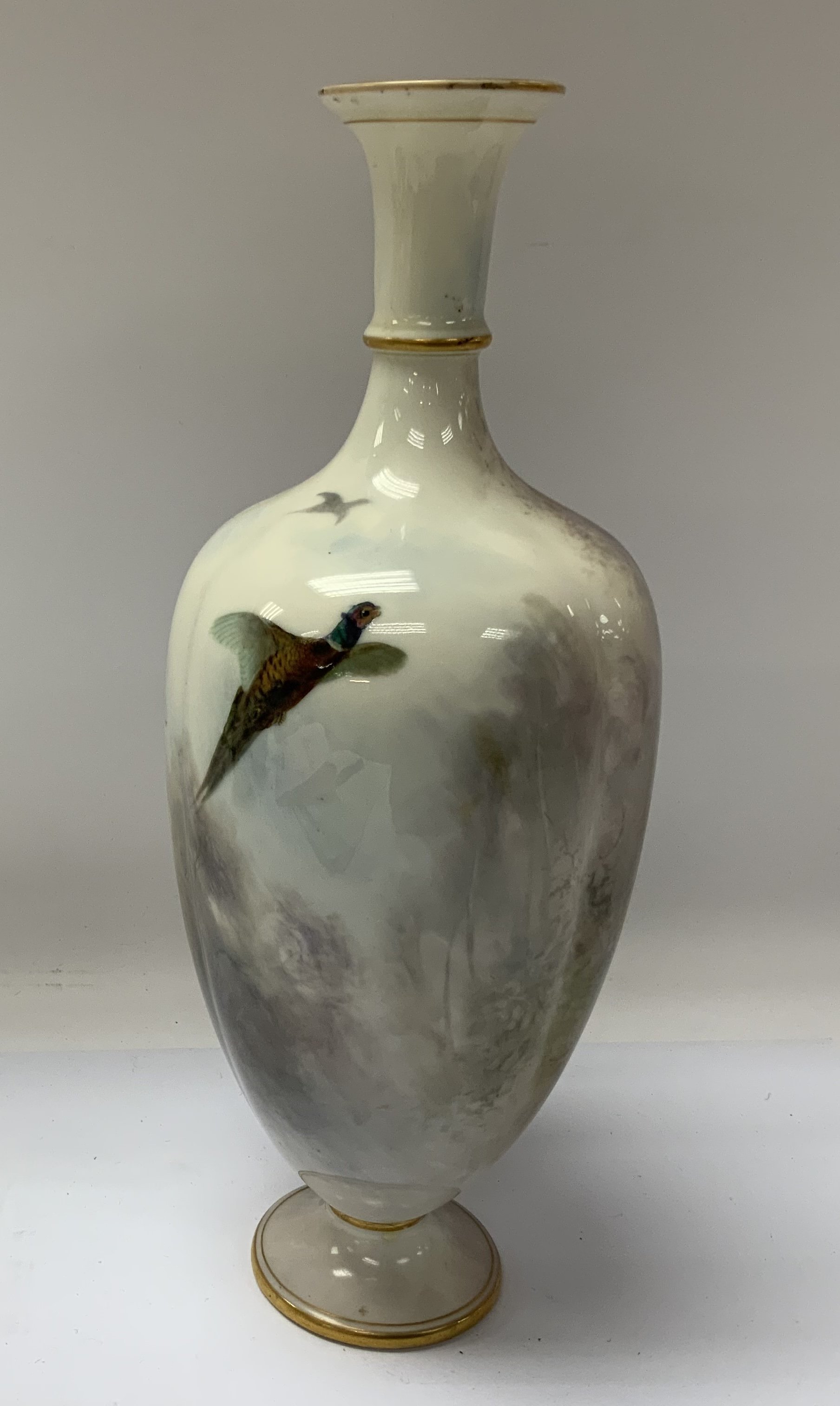 A fine hand painted Royal Worcester Pheasant vase - Image 3 of 4