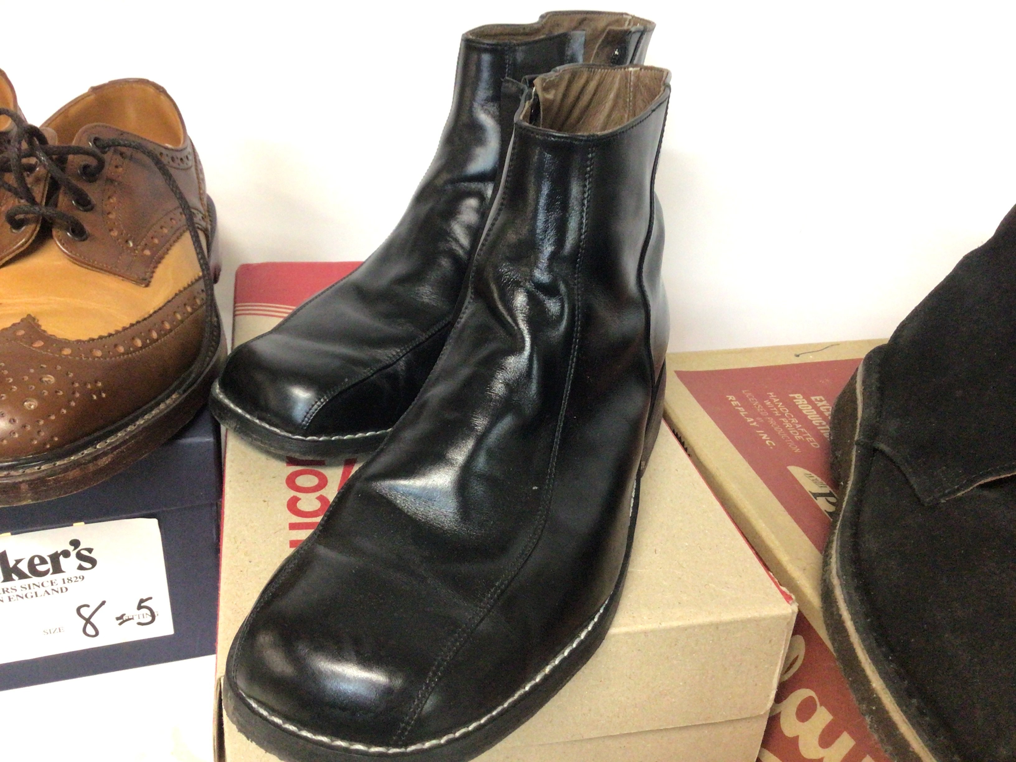 Pairs of mens size 8 shoes including Trickers Kesw - Image 3 of 4