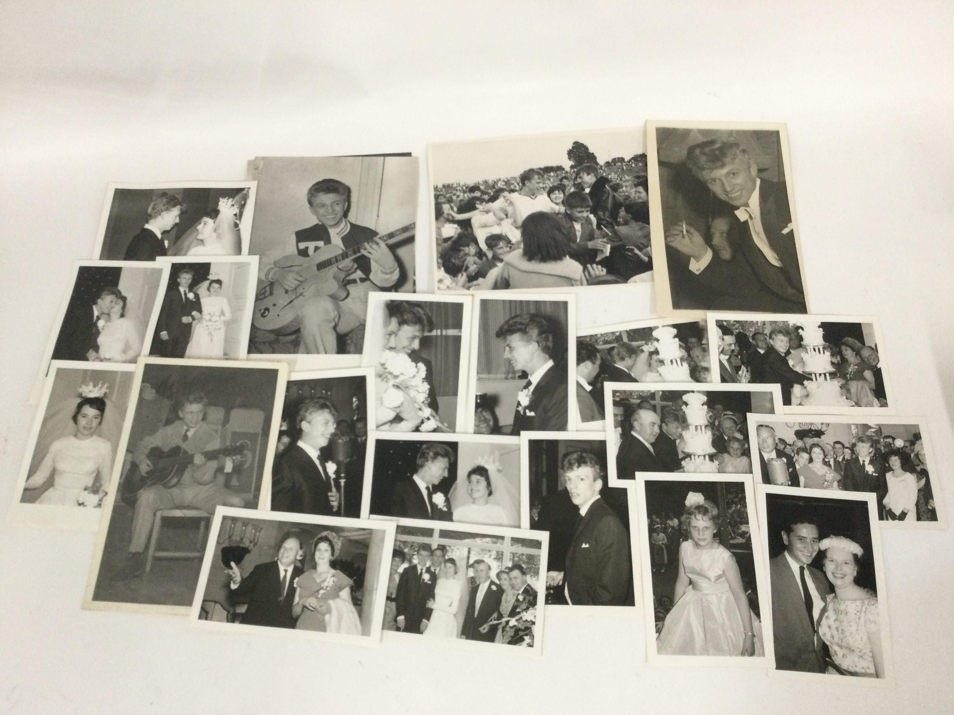 A collection of Tommy Steele memorabilia comprisin - Image 2 of 4