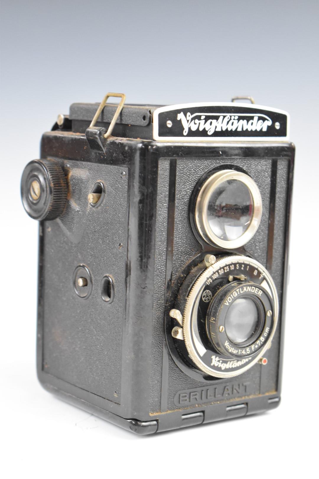 Voigtlander Brilliant TLR camera in original leather case - Image 3 of 8