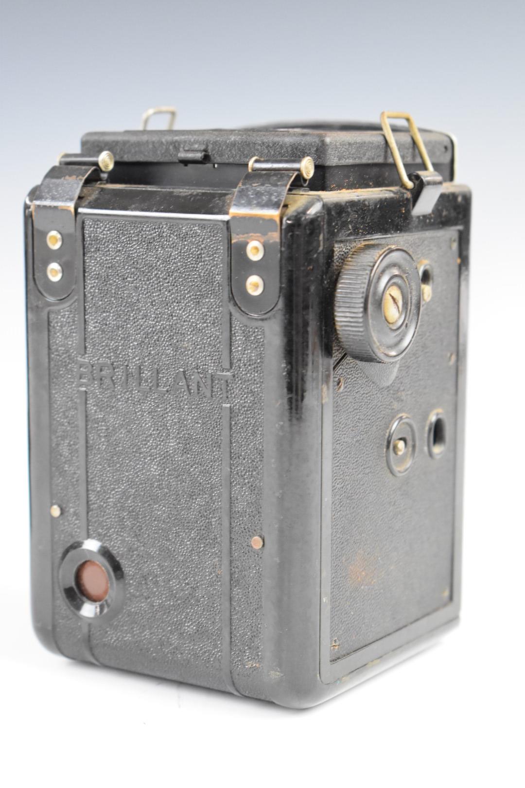 Voigtlander Brilliant TLR camera in original leather case - Image 4 of 8