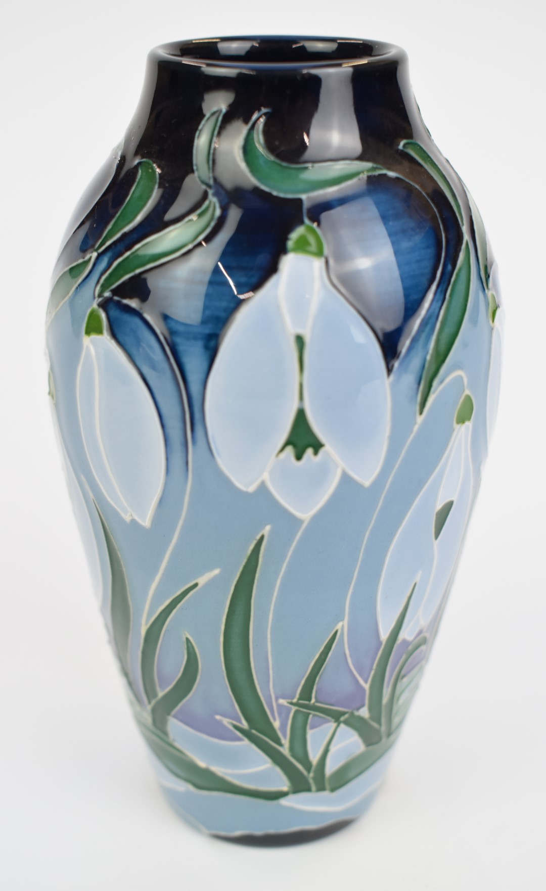 Moorcroft vase decorated with snowdrops, height 14cm - Image 3 of 4