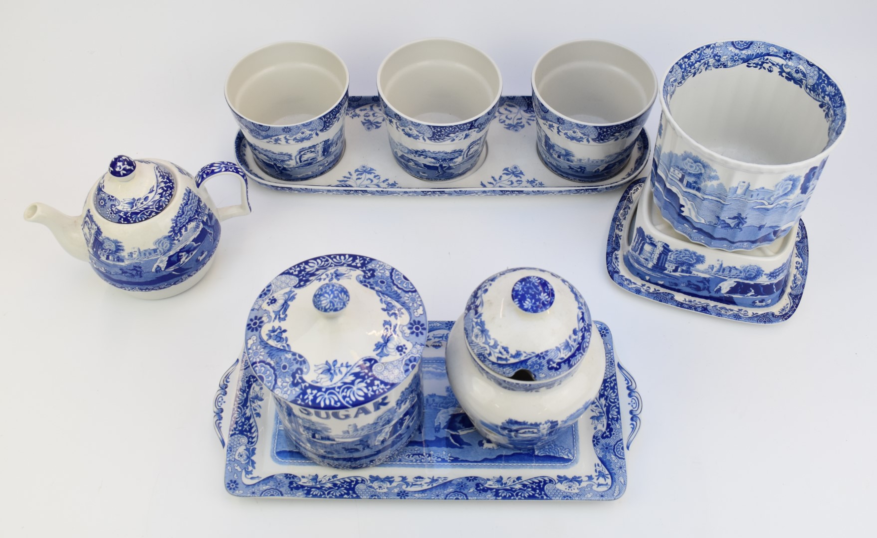 Approximately eighty pieces of Spode Italian dinner, tea and decorative ware including large - Image 9 of 10