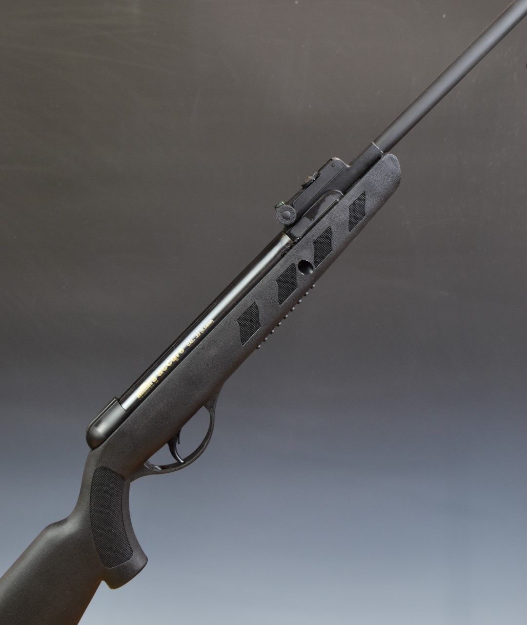 Milbro Accqr8 .22 break barrel air rifle with composite stock, chequered semi-pistol grip and forend