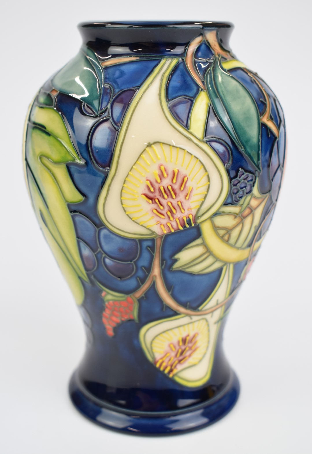 Moorcroft baluster pedestal vase decorated in the Queen's Choice pattern, dated 2001, height 16.5cm - Image 4 of 4