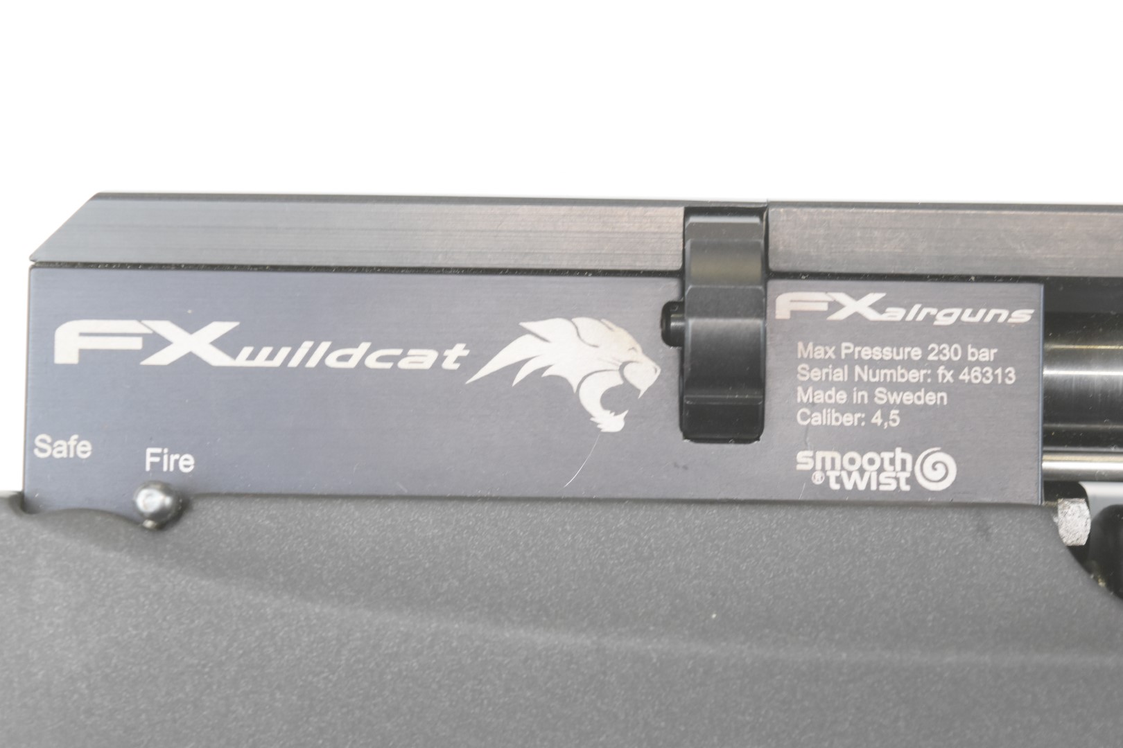 FX Wildcat .177 PCP air rifle with pistol grip, multi-shot magazine, Hawke Fastmount 3-9x50 AO scope - Image 11 of 24