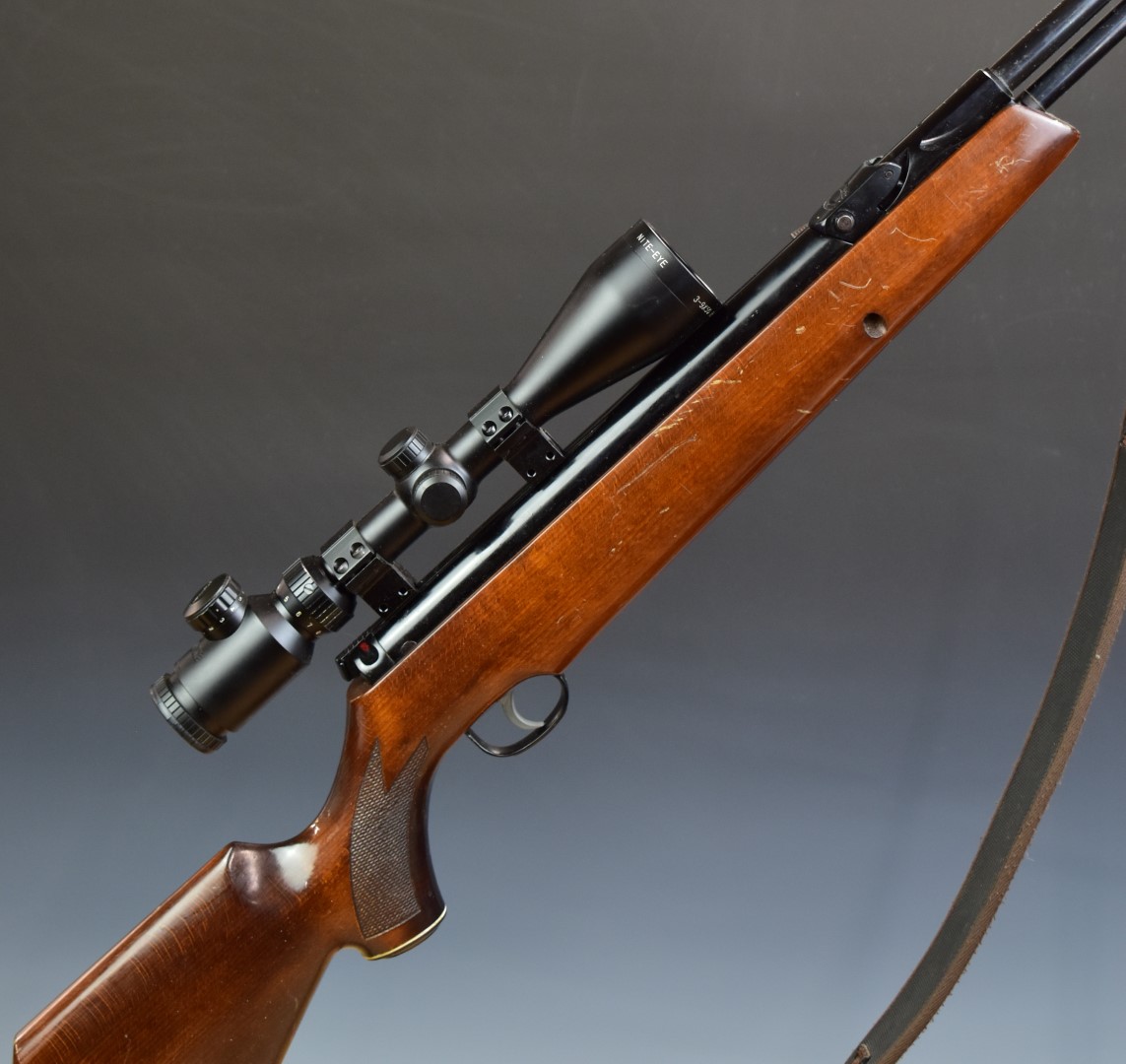 Webley Eclipse .22 under-lever air rifle with chequered semi-pistol grip, raised cheek piece,