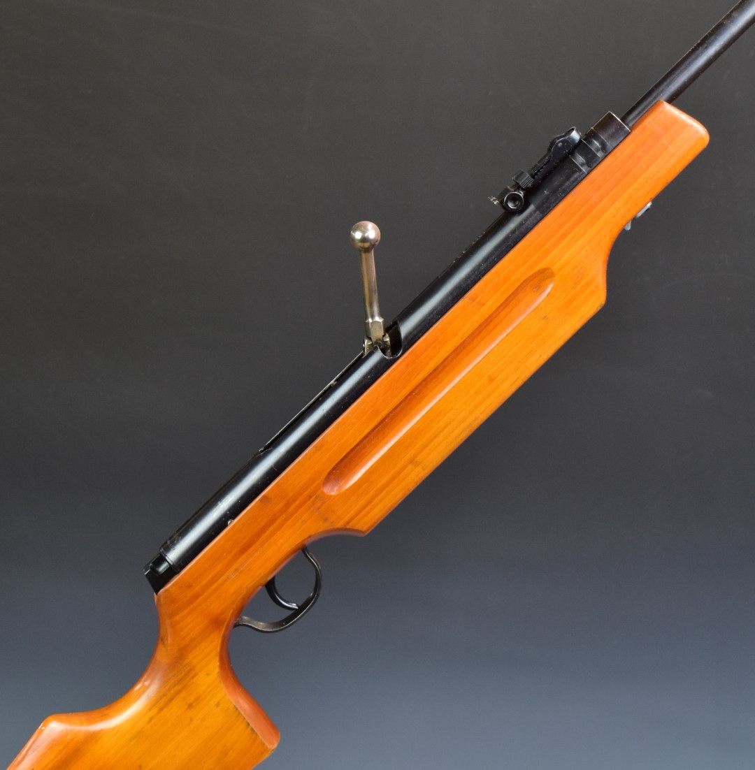Haenel Model 310 lever-action 4.4mm calibre air rifle with semi-pistol grip, adjustable sights and