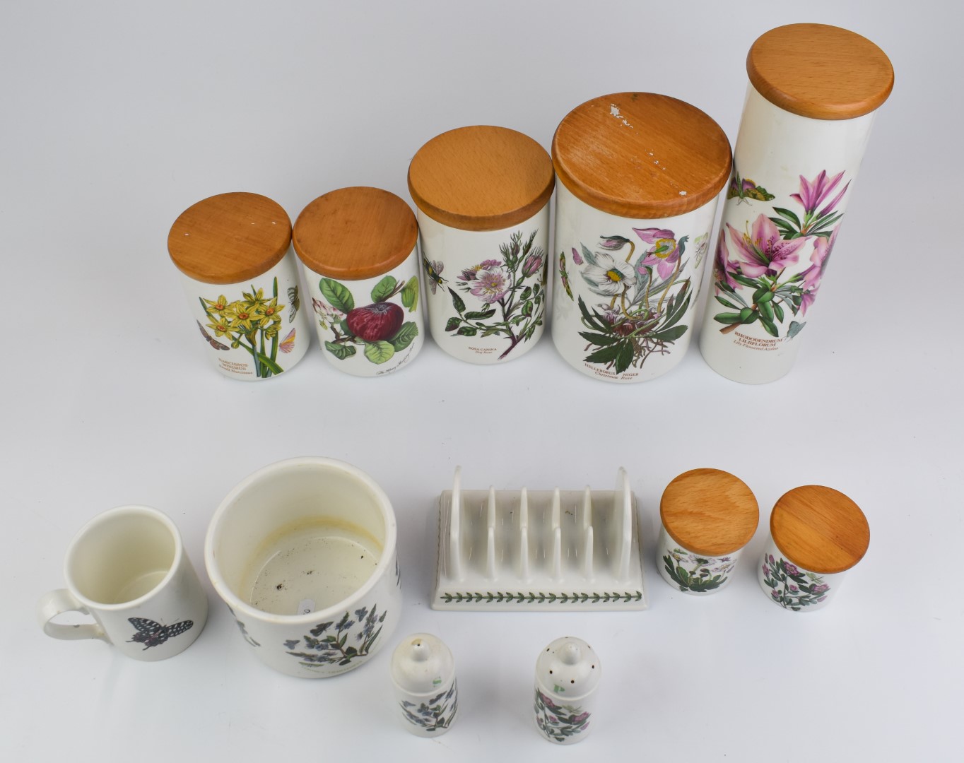 Approximately 126 pieces of Portmeirion Botanic Garden dinner, tea and decorative ware including - Image 16 of 17