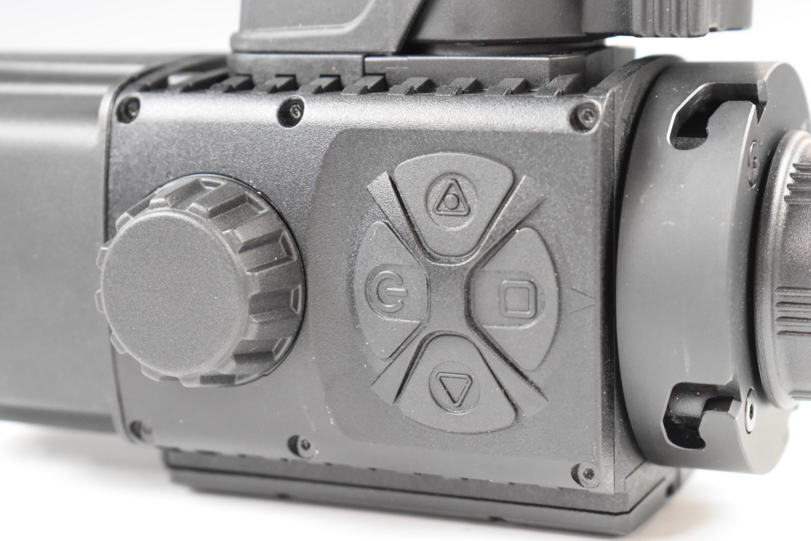 Pulsar Forward F455 digital night vision attachment to suit air rifle or similar scope, in - Image 8 of 10
