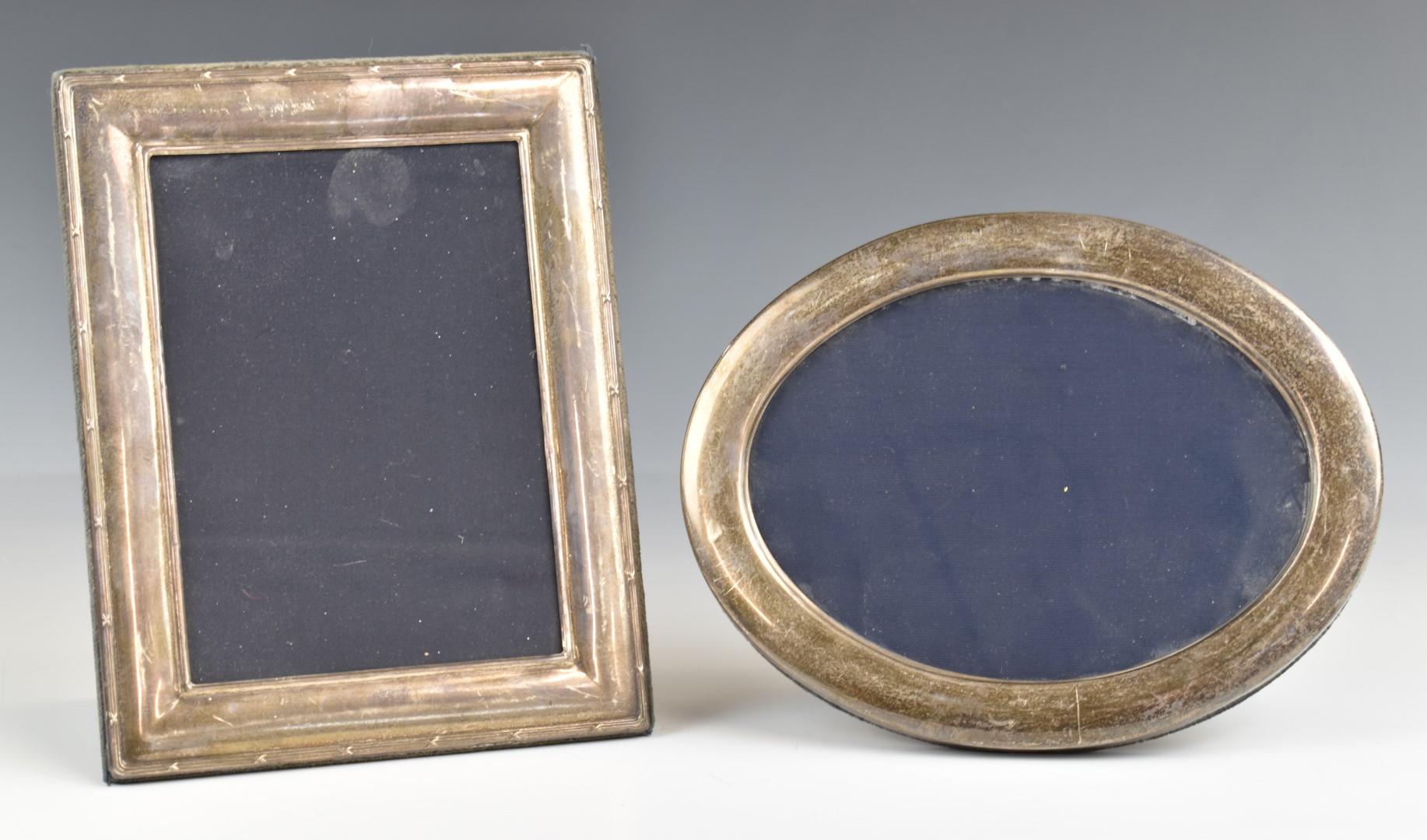 Two hallmarked silver photograph frames, the larger to suit 7x5 inch photo, Sheffield 1995, maker