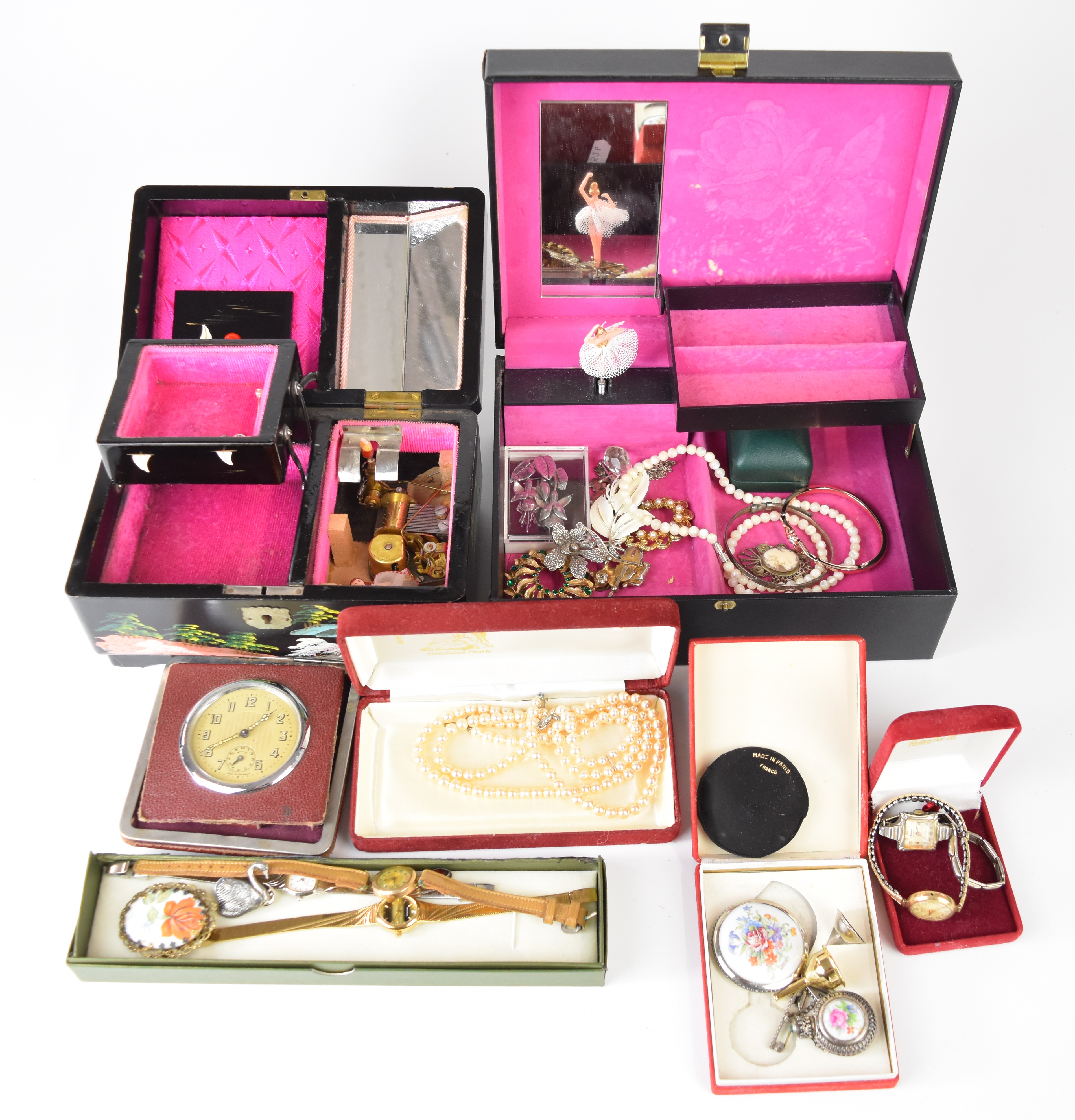 A collection of jewellery including two 9ct gold watches, Sphinx brooch, silver pendant, silver