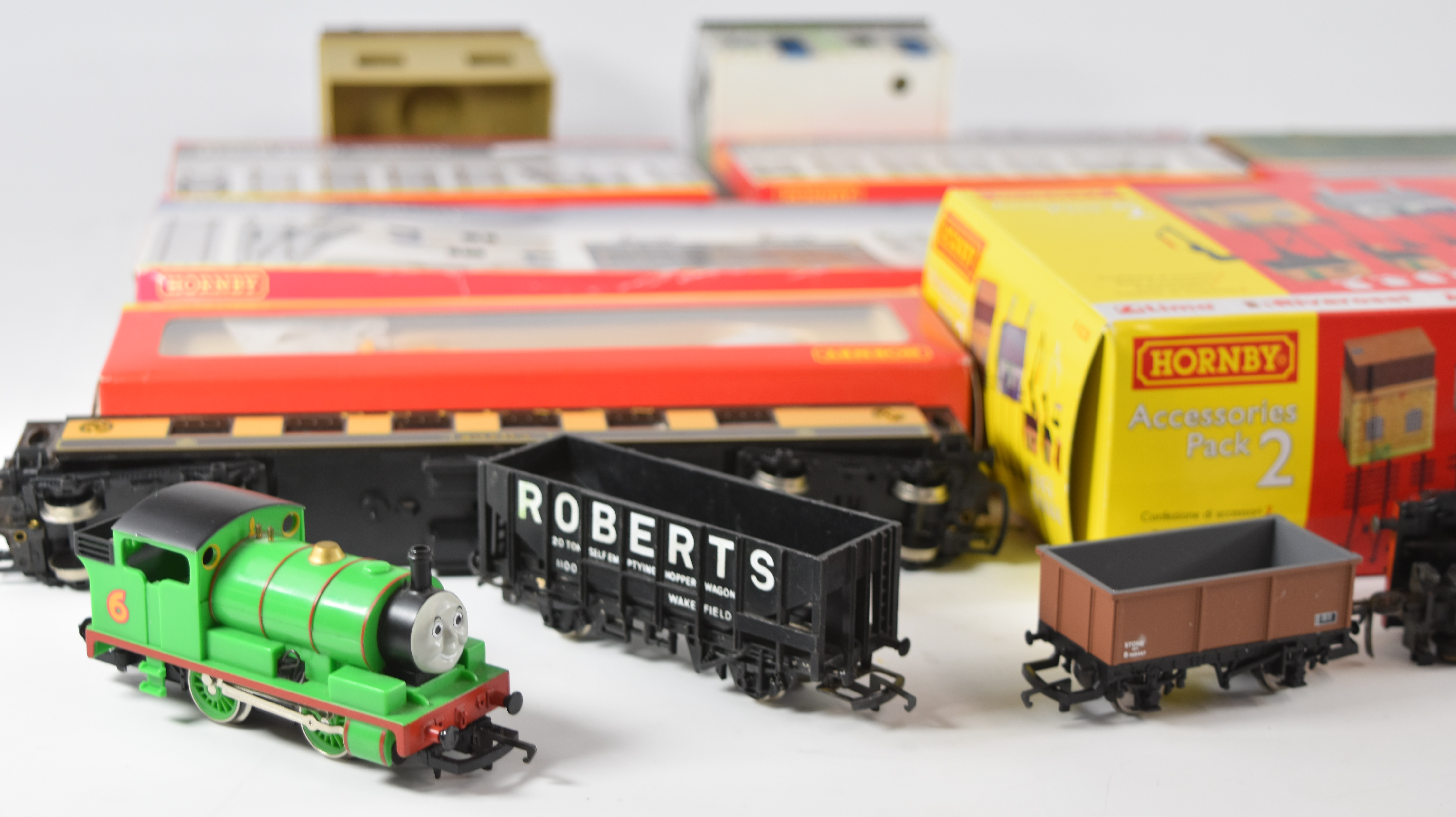 Hornby and other 00 gauge items to include Tri-ang Princess Elizabeth steam locomotive, 3 boxed - Image 2 of 7