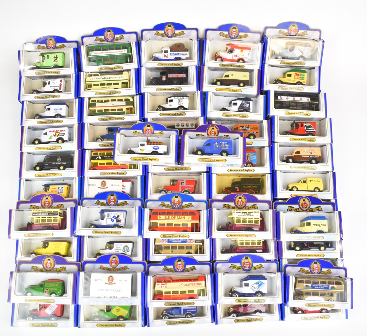 Sixty two Oxford diecast model cars to include public transport and commercial vehicles, all in