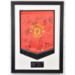 2007/8 Manchester United signed pennant, height 44cm, in black frame